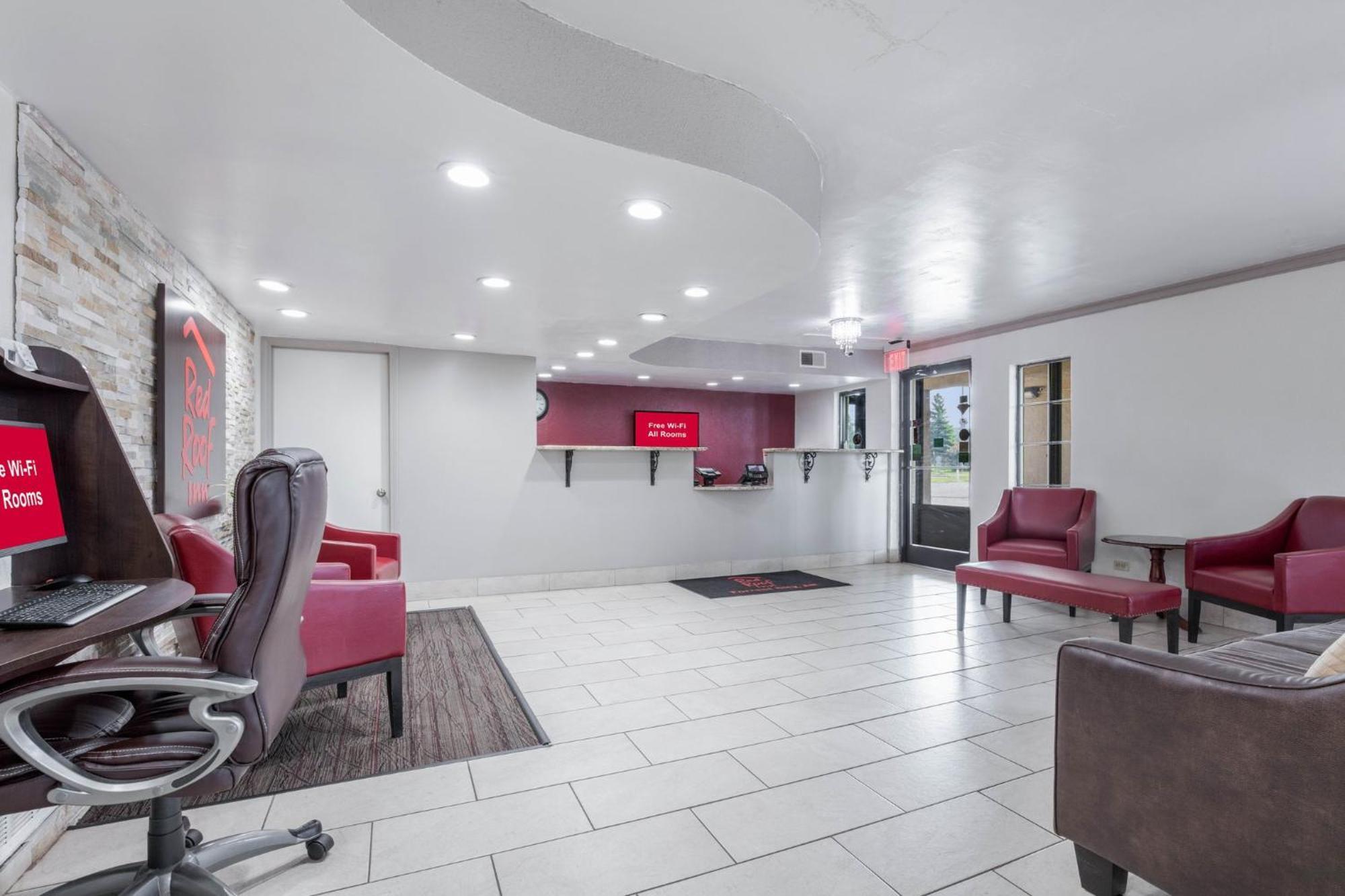 Red Roof Inn Форест Сити Екстериор снимка